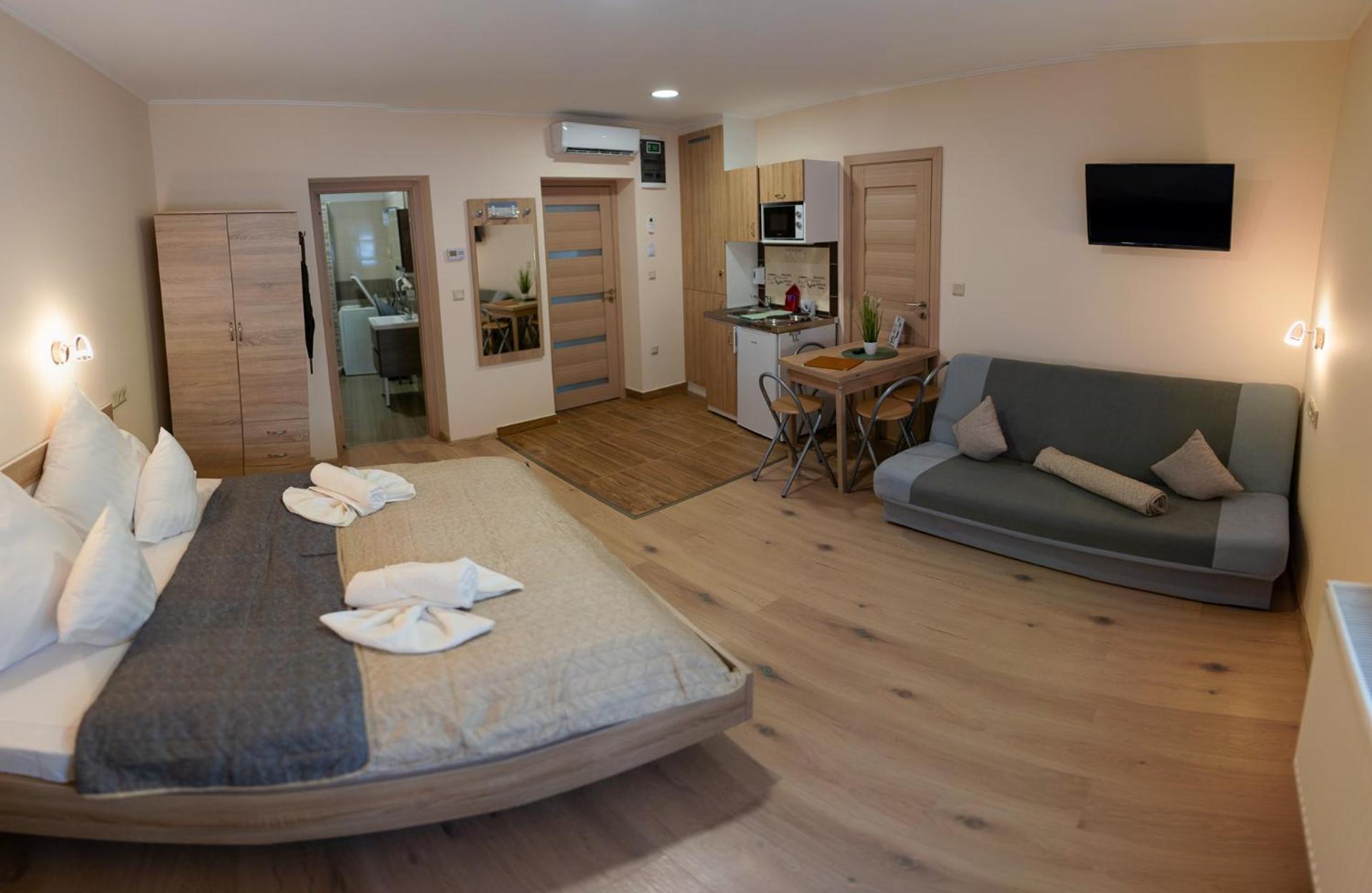 Holiday Apartmanhaz Gyula Extérieur photo