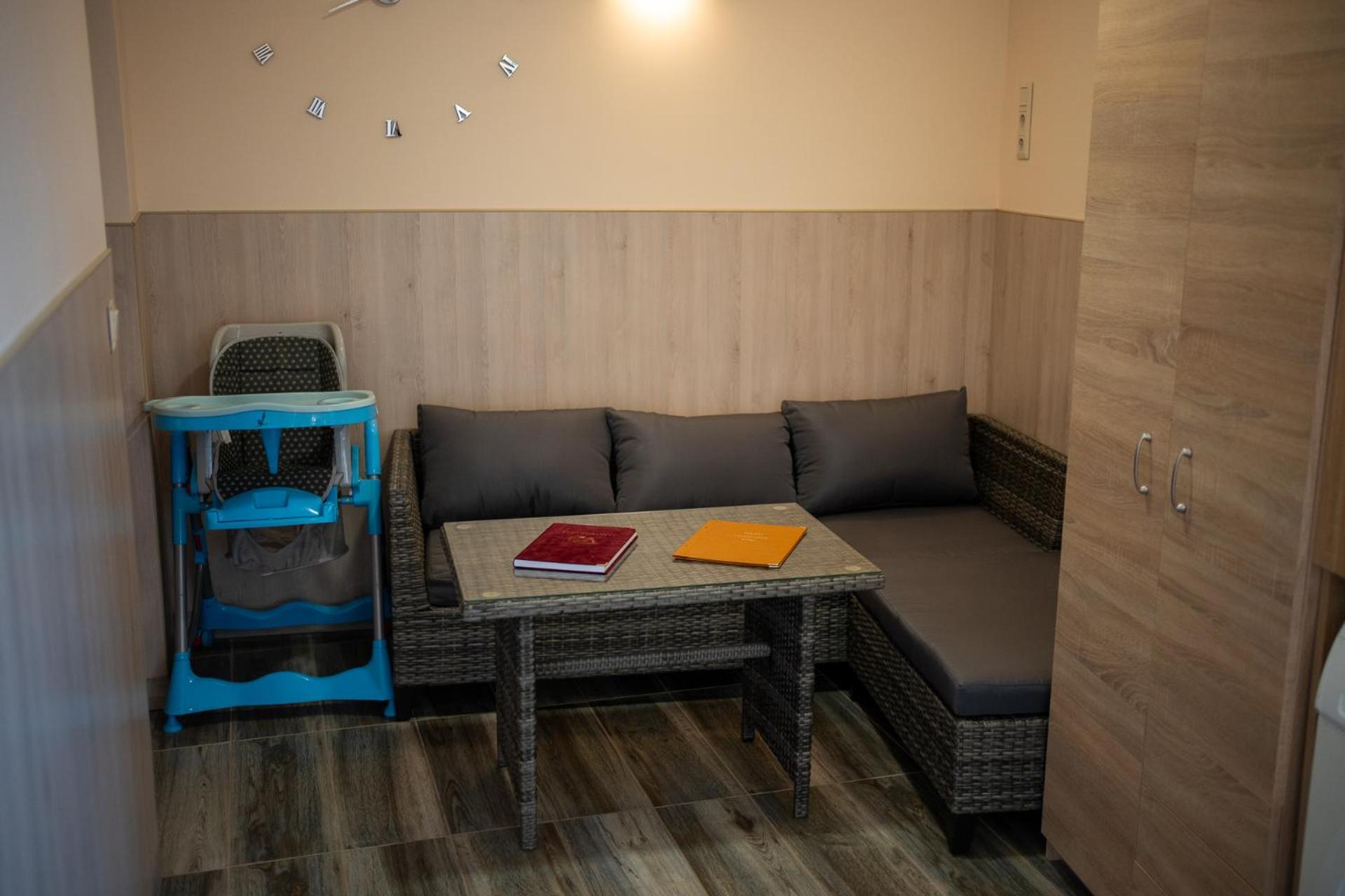 Holiday Apartmanhaz Gyula Extérieur photo