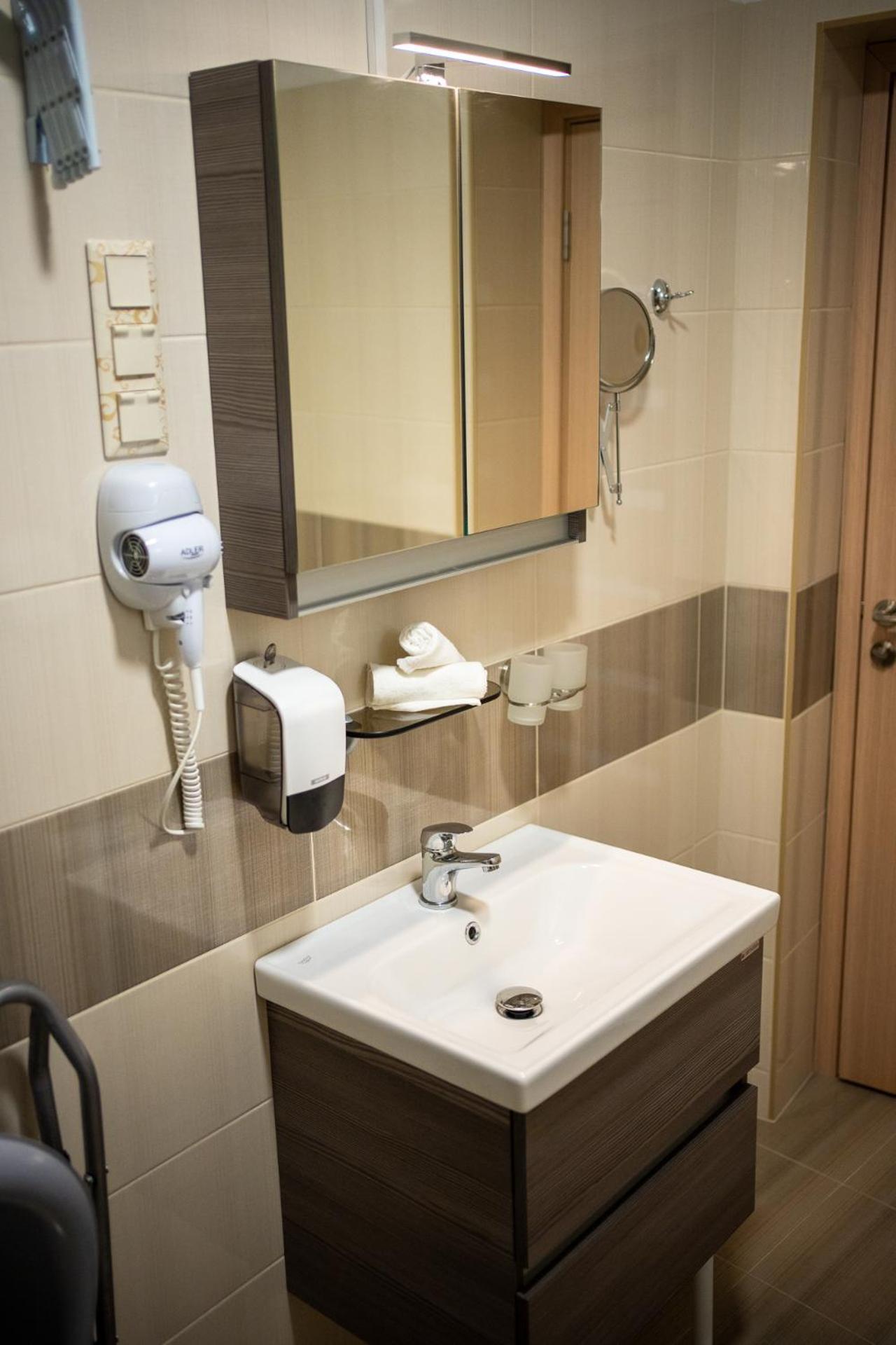 Holiday Apartmanhaz Gyula Extérieur photo