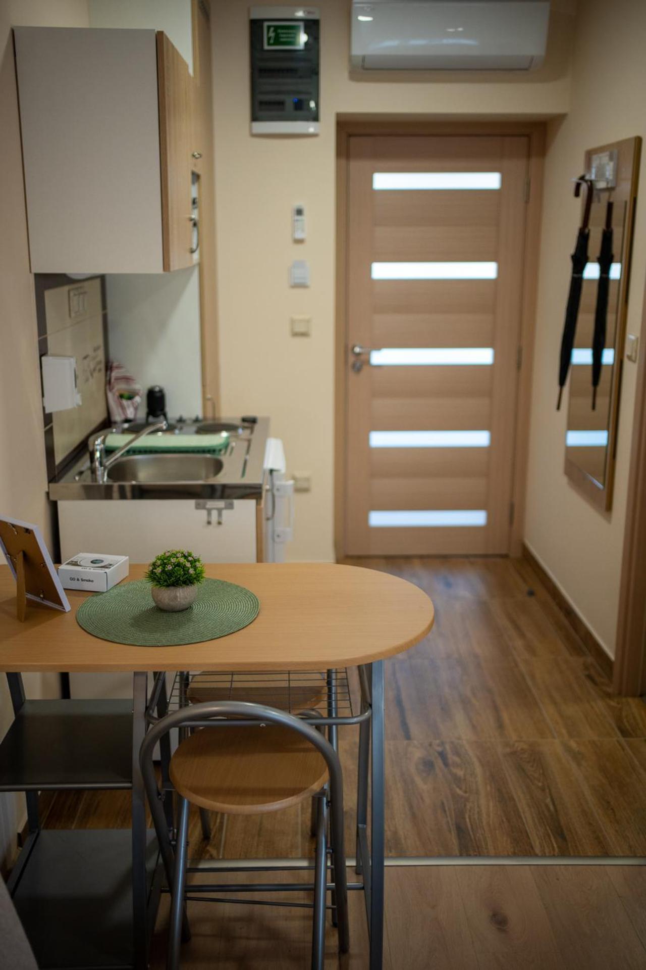 Holiday Apartmanhaz Gyula Extérieur photo