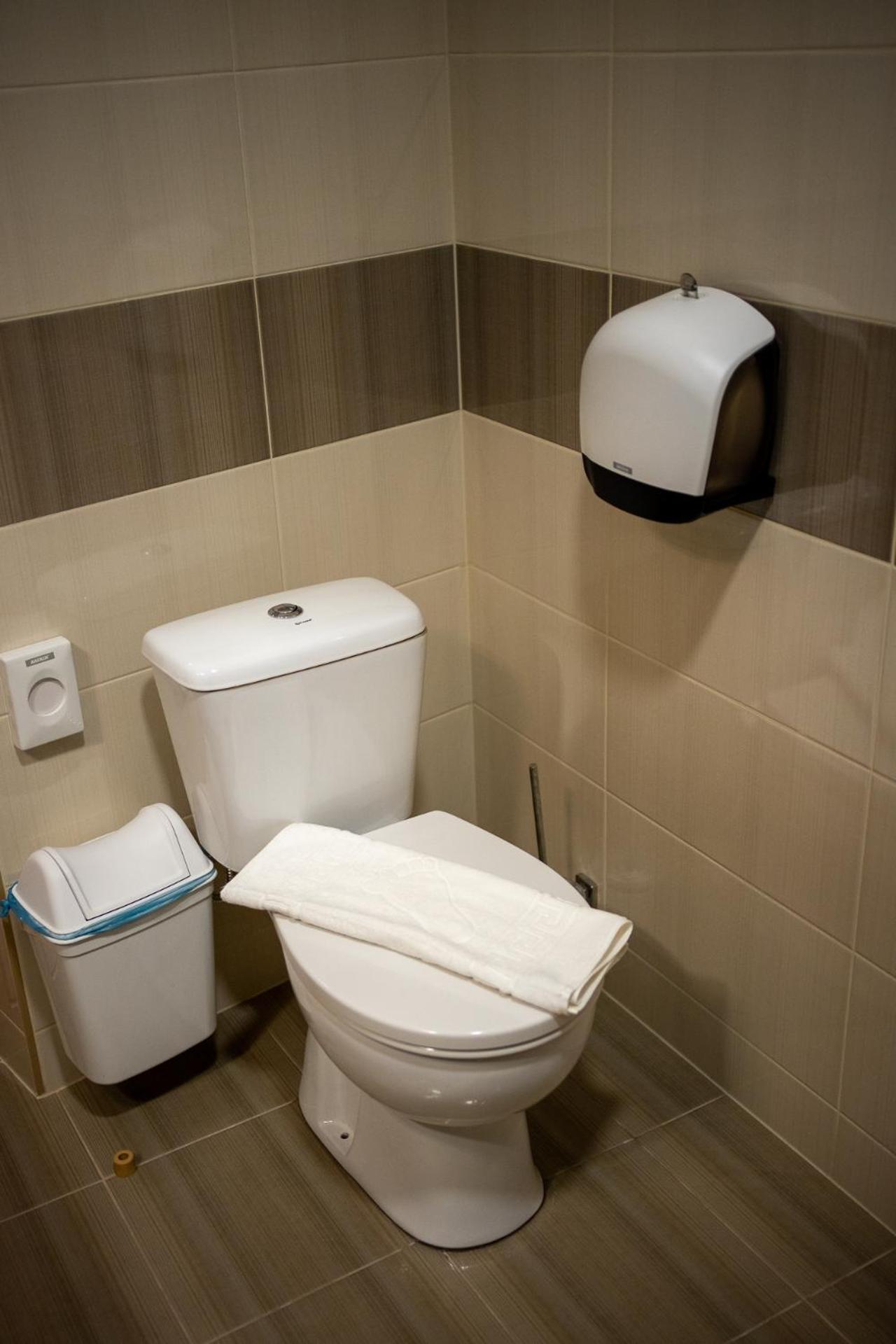 Holiday Apartmanhaz Gyula Extérieur photo